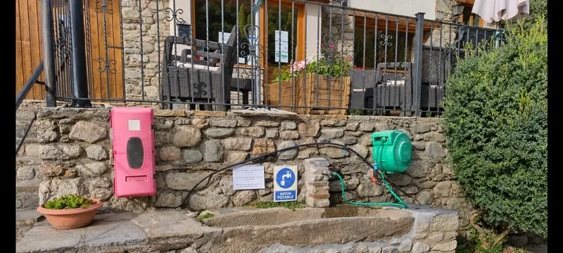Toma de recarga de agua potable limpia con manguera para depósitos camper